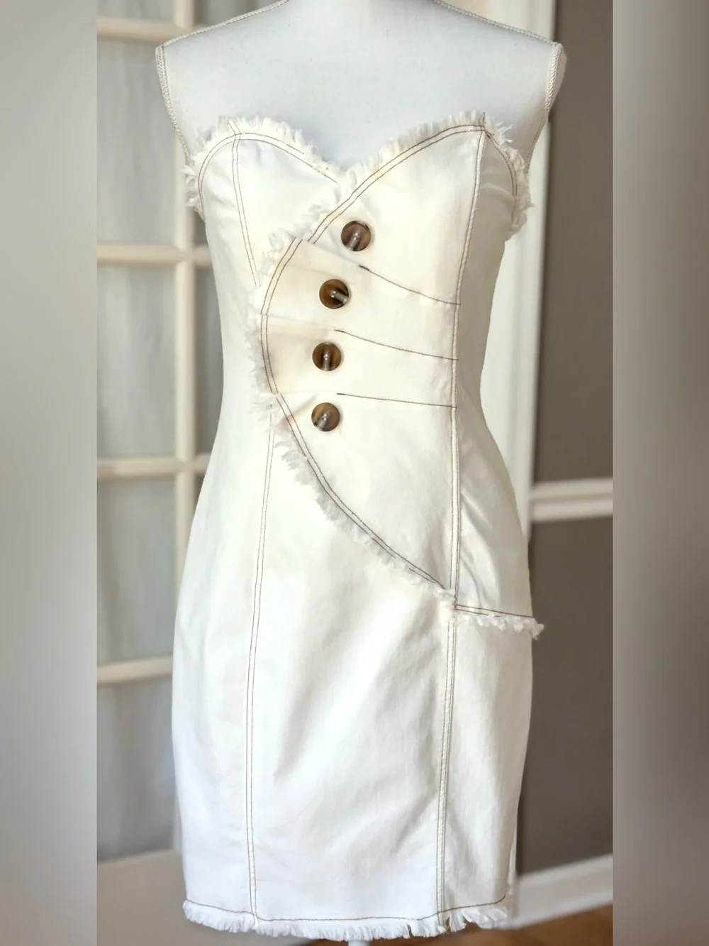 NWT Mika & Gala Strapless Mini Dress Ivory Fringe Button Detail M - Picture 3 of 13